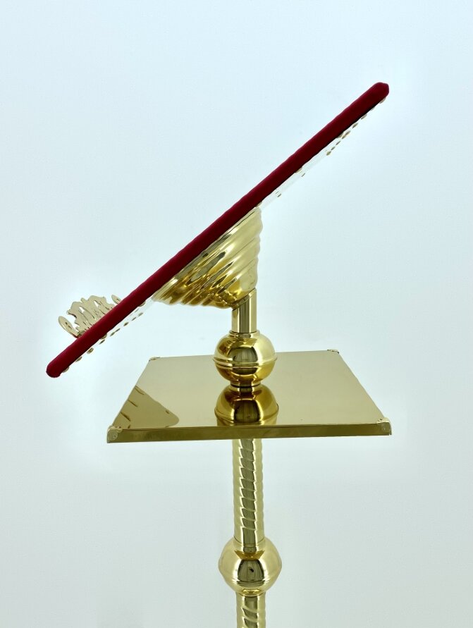 Аналой кафедра, 45х45, (Висота 133-106м)