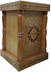 Жертовник дерев'яний 61х61см (висота 93см)